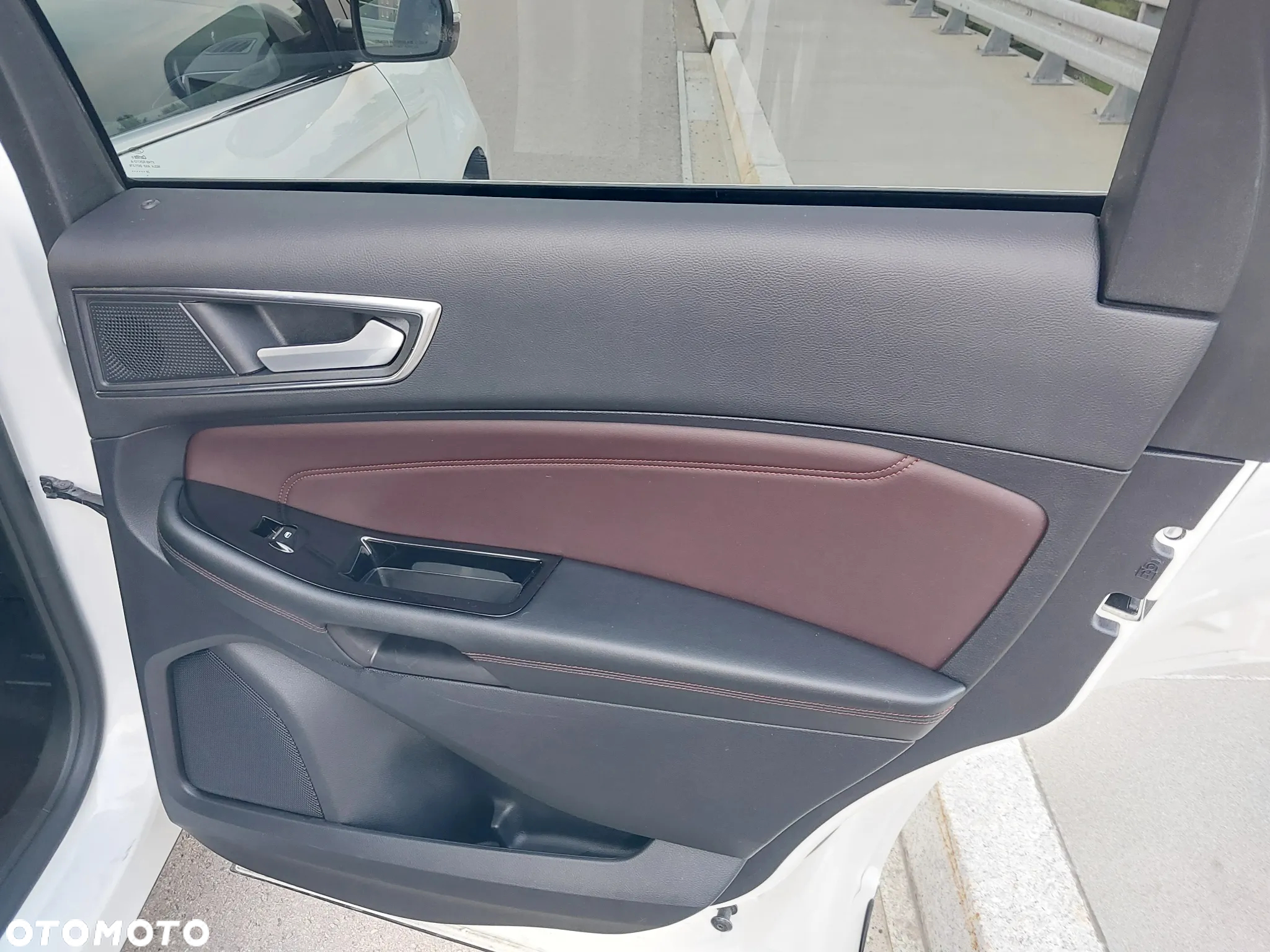 Ford Edge - 19
