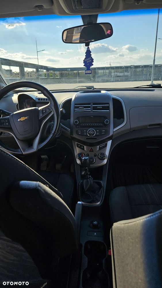 Chevrolet Aveo - 6