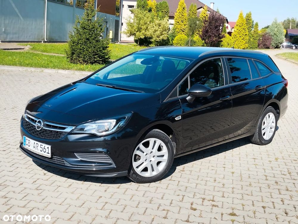 Opel Astra 1.4 Turbo 120 Jahre - 1