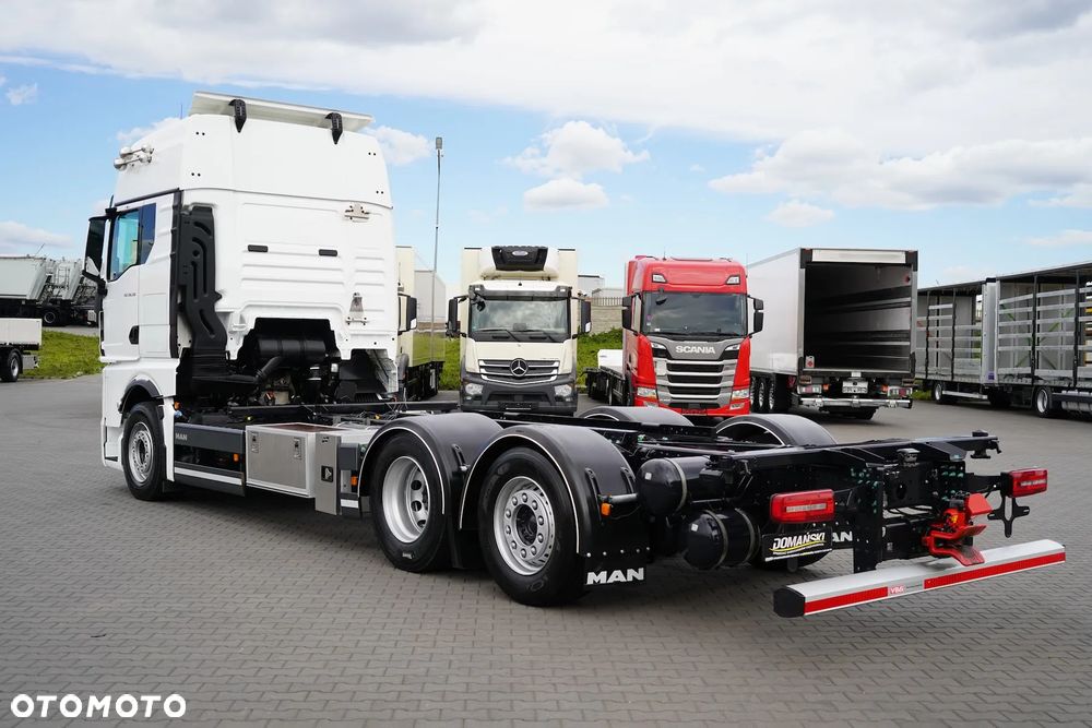 MAN TGX / 26.510 / GX / ACC / E 6 / RETARDER / BDF / OŚ SKRĘTNA / 7,15 M , 7,45 M - 5