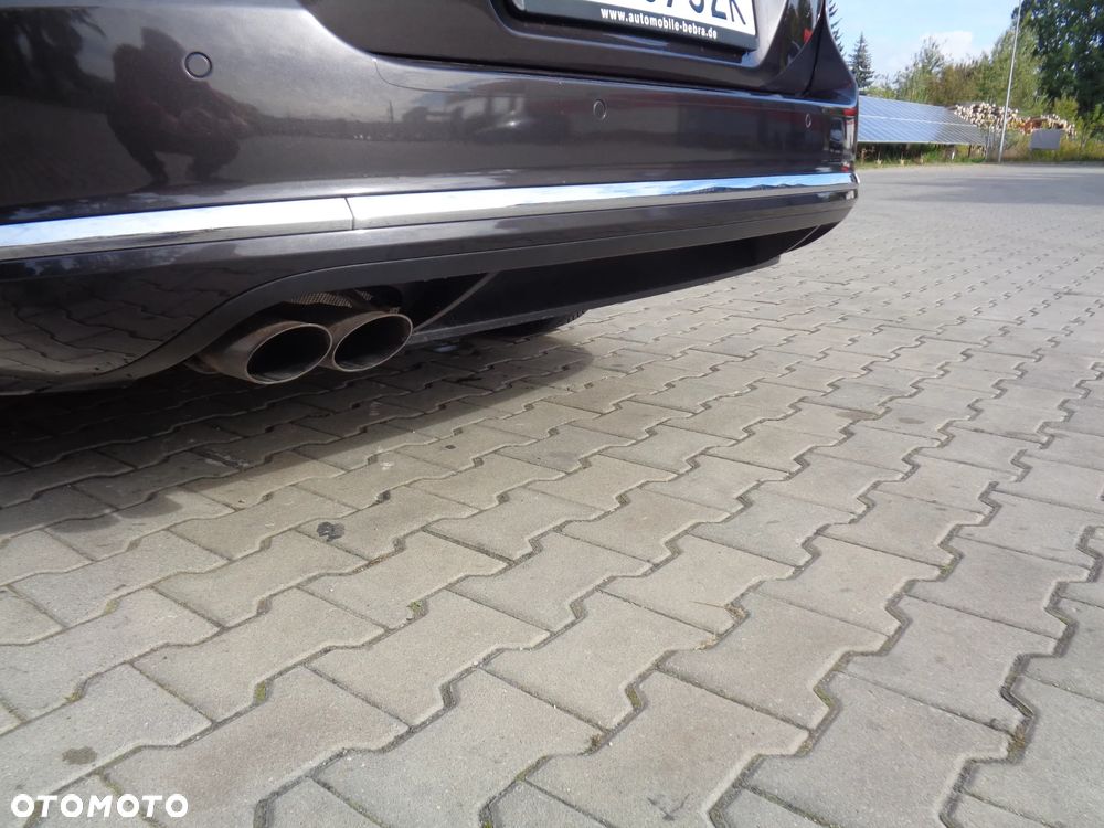 Volkswagen Passat 2.0 TDI DPF Highline - 15