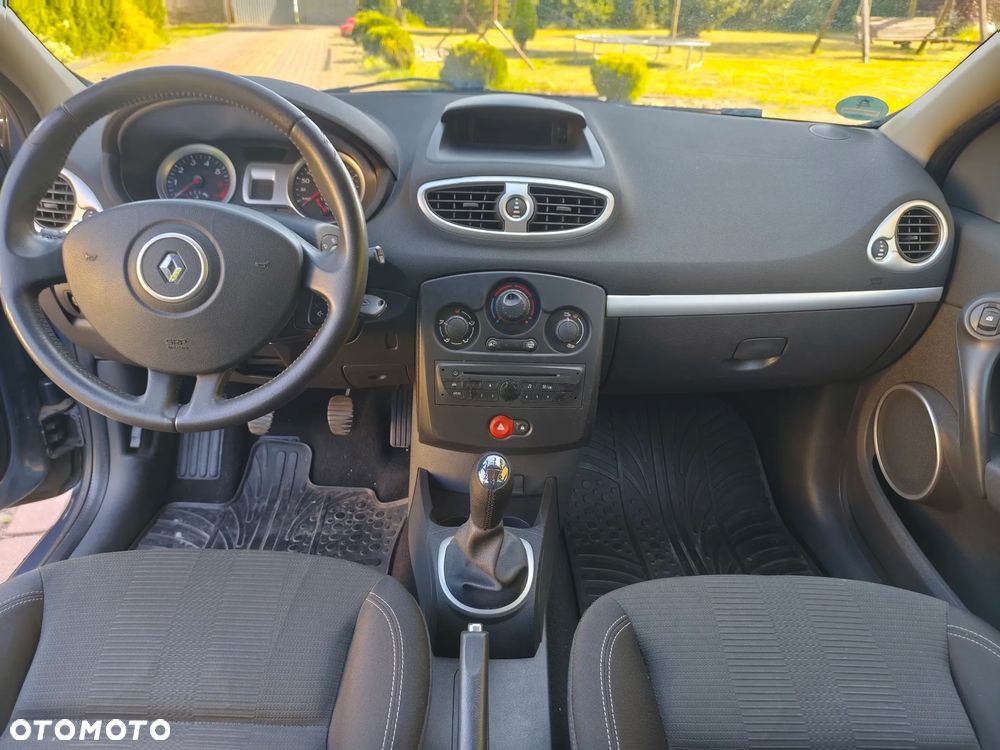 Renault Clio 1.2 16V TCE Luxe - 17