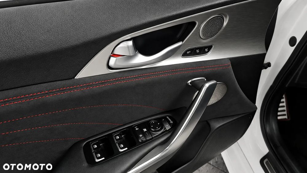Kia Stinger 3.3 T-GDI AWD OPF GT - 14