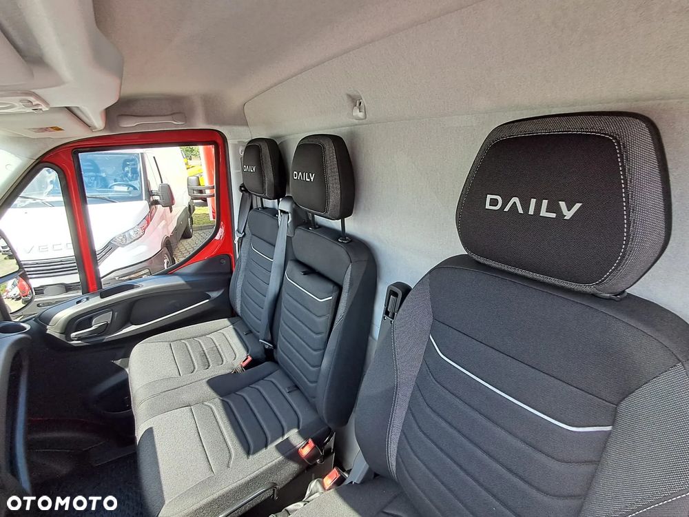 Iveco Daily 35S18HA8 Kontener z windą - 21