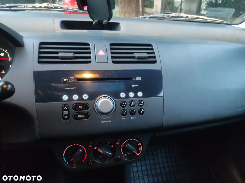Suzuki Swift - 14