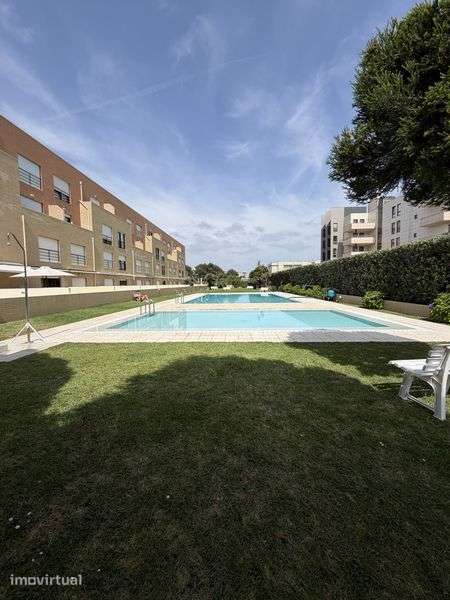 T3 Duplex com Vista Mar | Piscina + Garagem | Mindelo - Grande imagem: 4/8