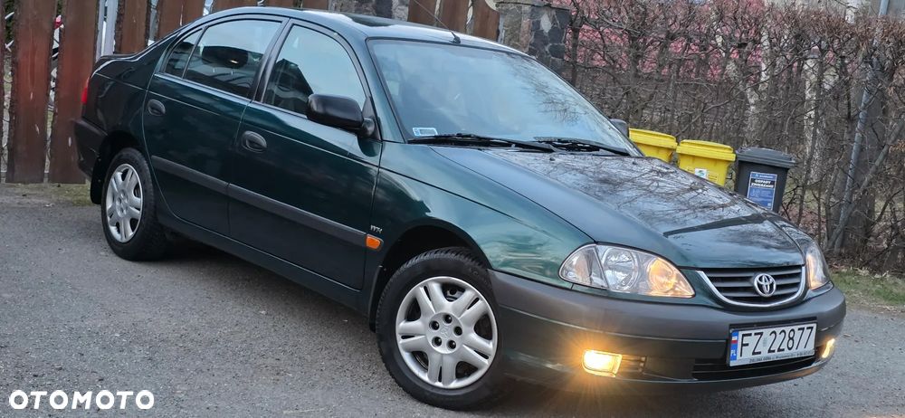 Toyota Avensis 1.6 VVT-i Terra Plus - 17