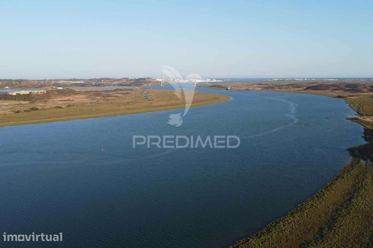 Quinta junto ao Guadiana, 357ha, com ruínas com 1623m2 - Grande imagem: 3/40