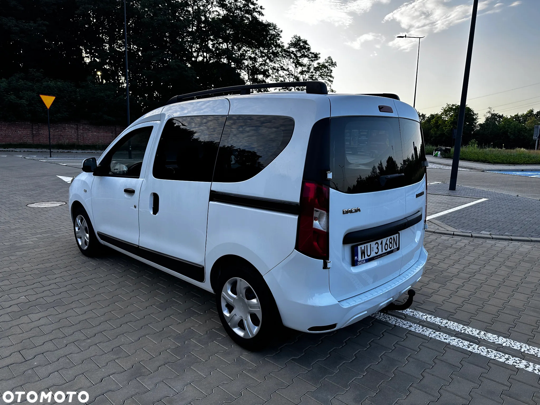 Dacia Dokker 1.6 Laureate - 7