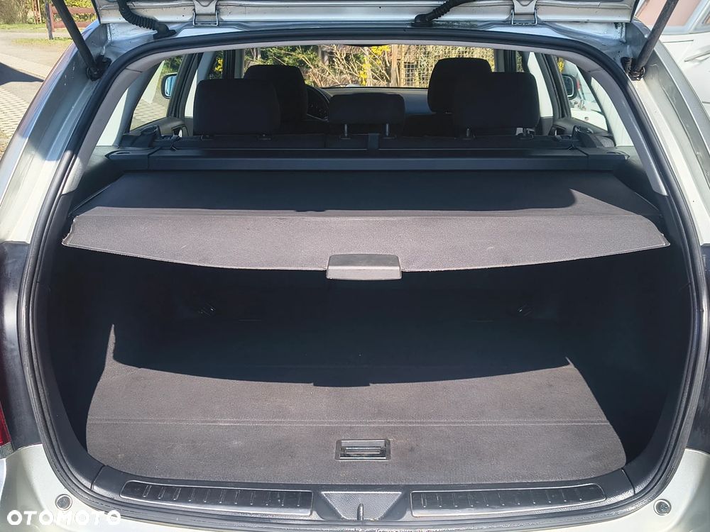 Toyota Avensis 2.0 VVT-i Edition - 20