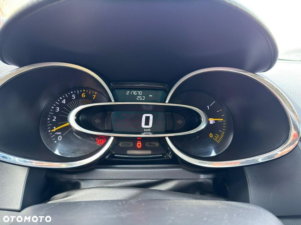 Renault Clio - 7