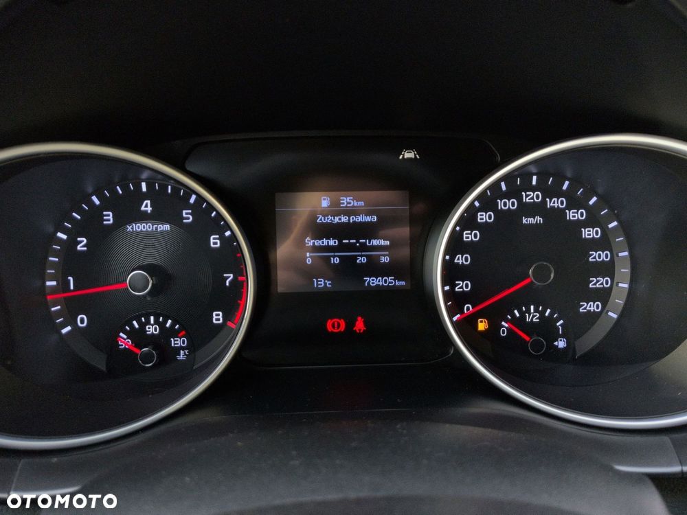 Kia Ceed - 16