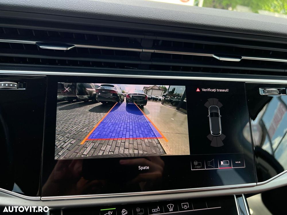 Audi Q7 - 15