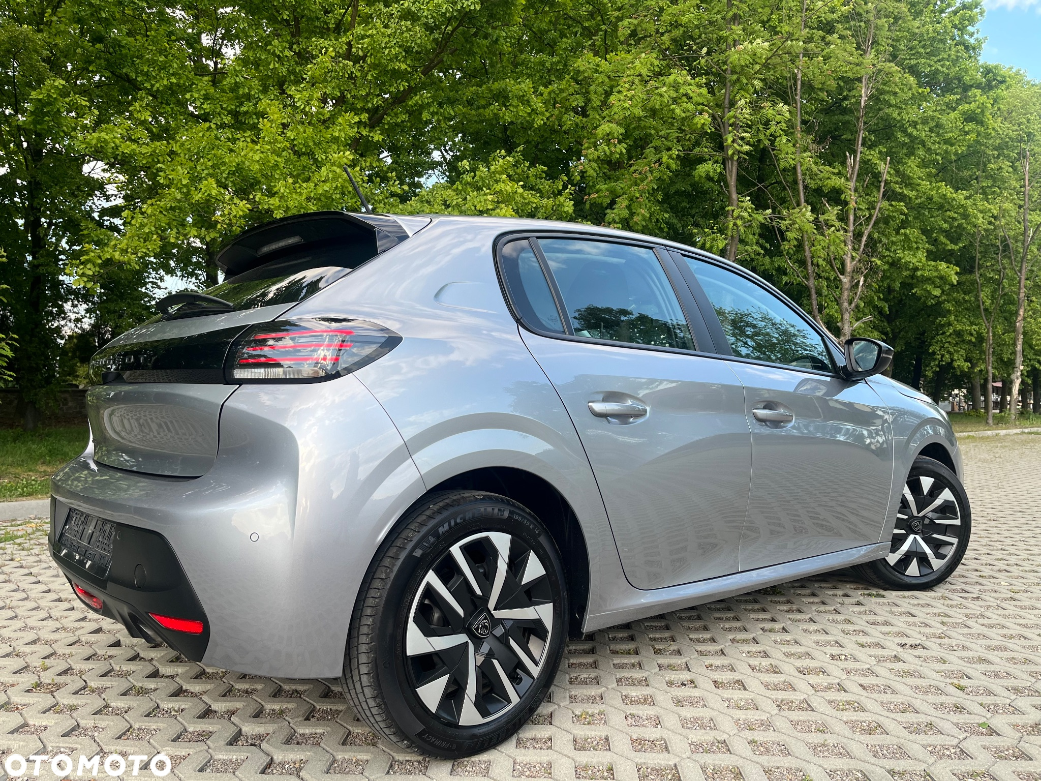 Peugeot 208 1.2 PureTech Active S&S - 24