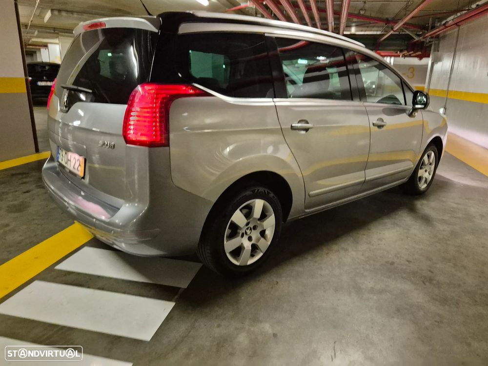 Peugeot 5008 1.6 HDi 7L Allure - 12