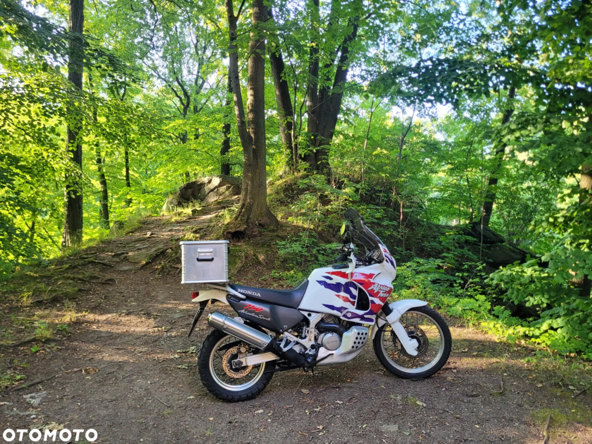 Honda XRV - 18