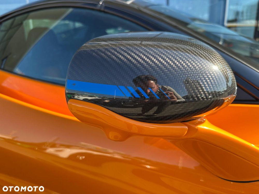 McLaren 750S - 4