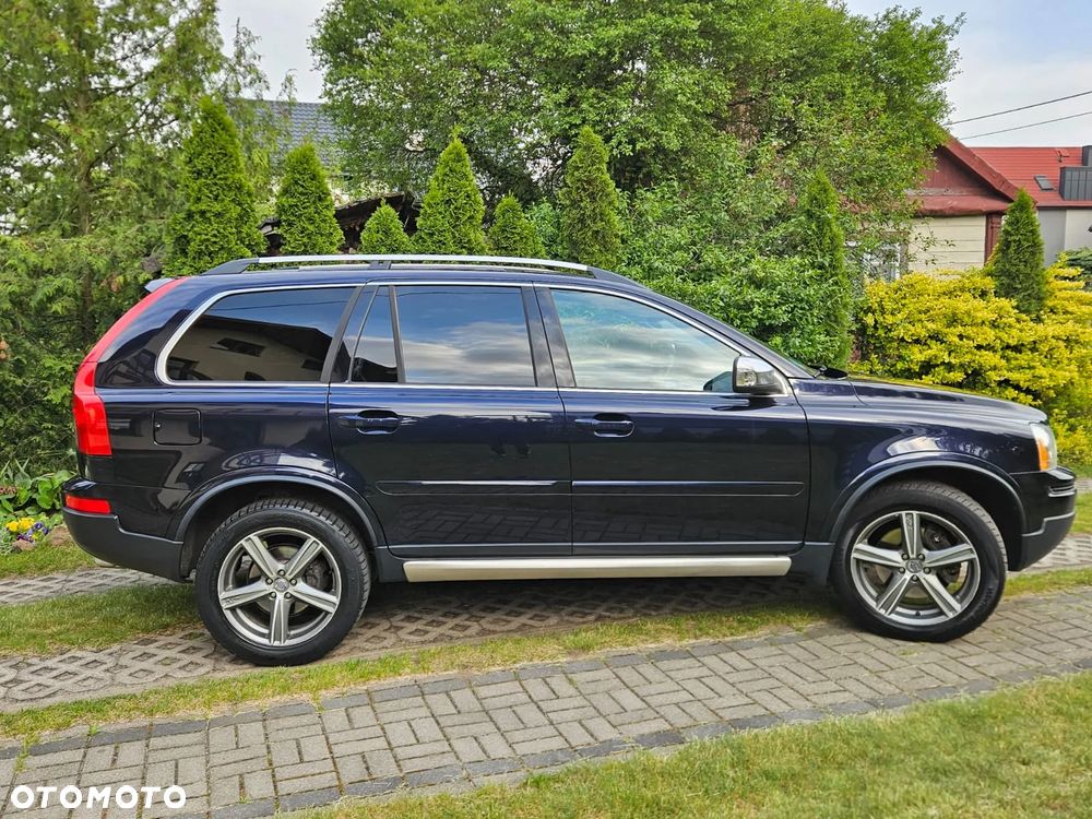Volvo XC 90 - 9