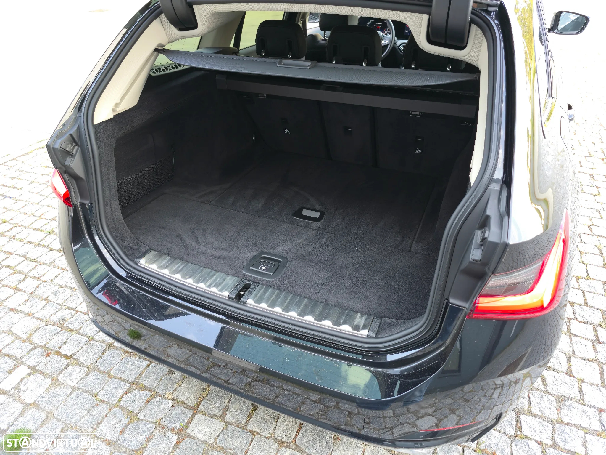 BMW 320 d Touring Line Sport Auto - 34