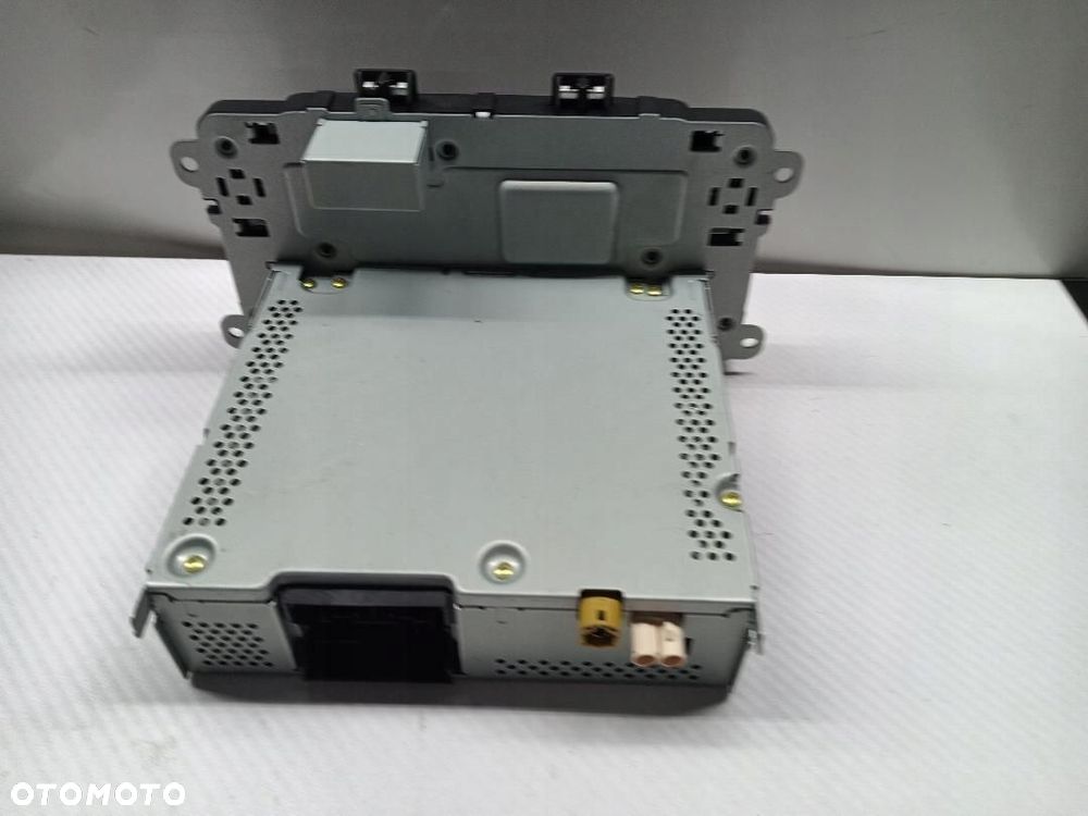 RADIO SAMOCHODOWE VW GOLF V POLO 6C0035869B - 6