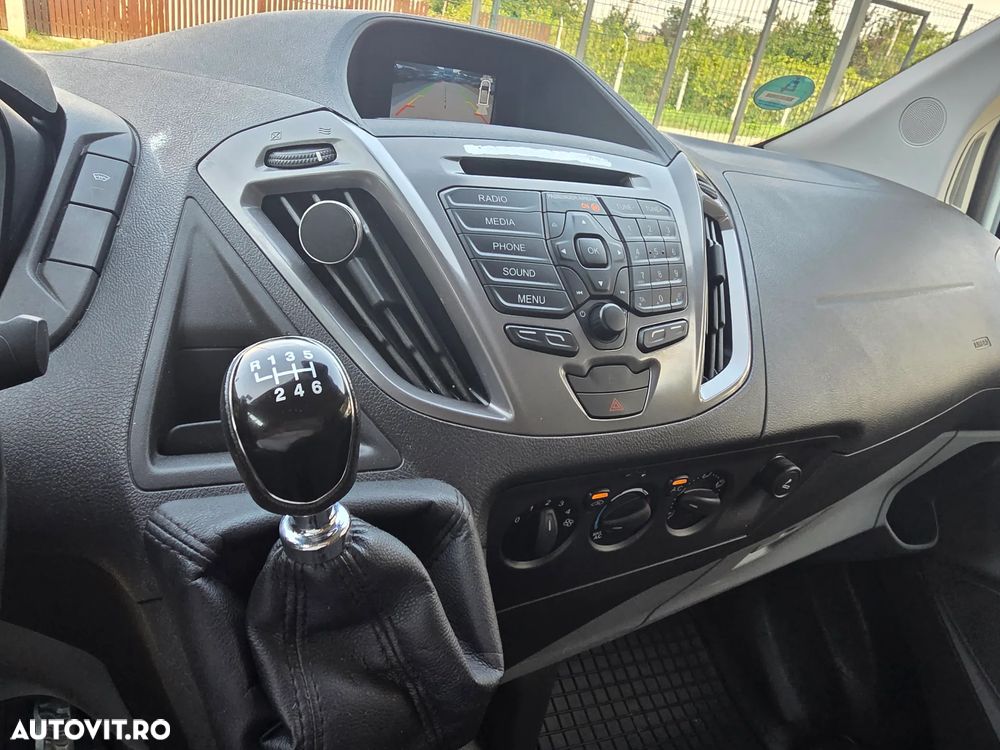 Ford TRANSIT CUSTOM - 10
