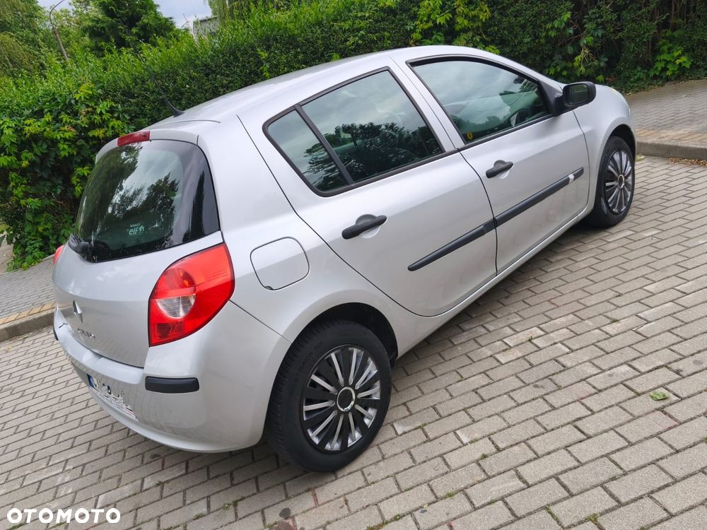 Renault Clio - 3