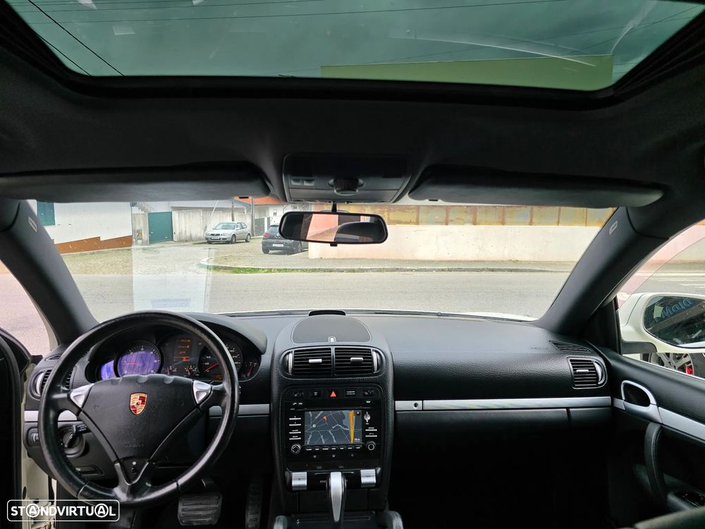 Porsche Cayenne Tiptronic S - 23