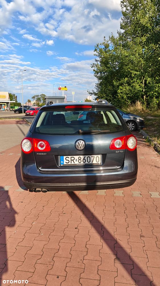 Volkswagen Passat - 5