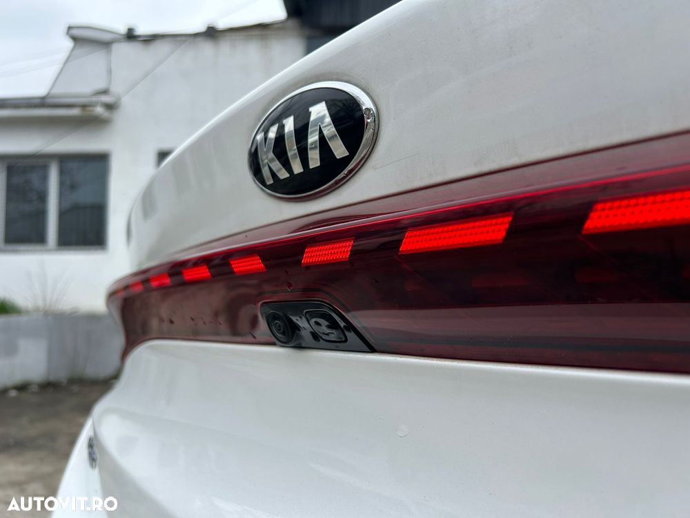 Kia K5 - 10