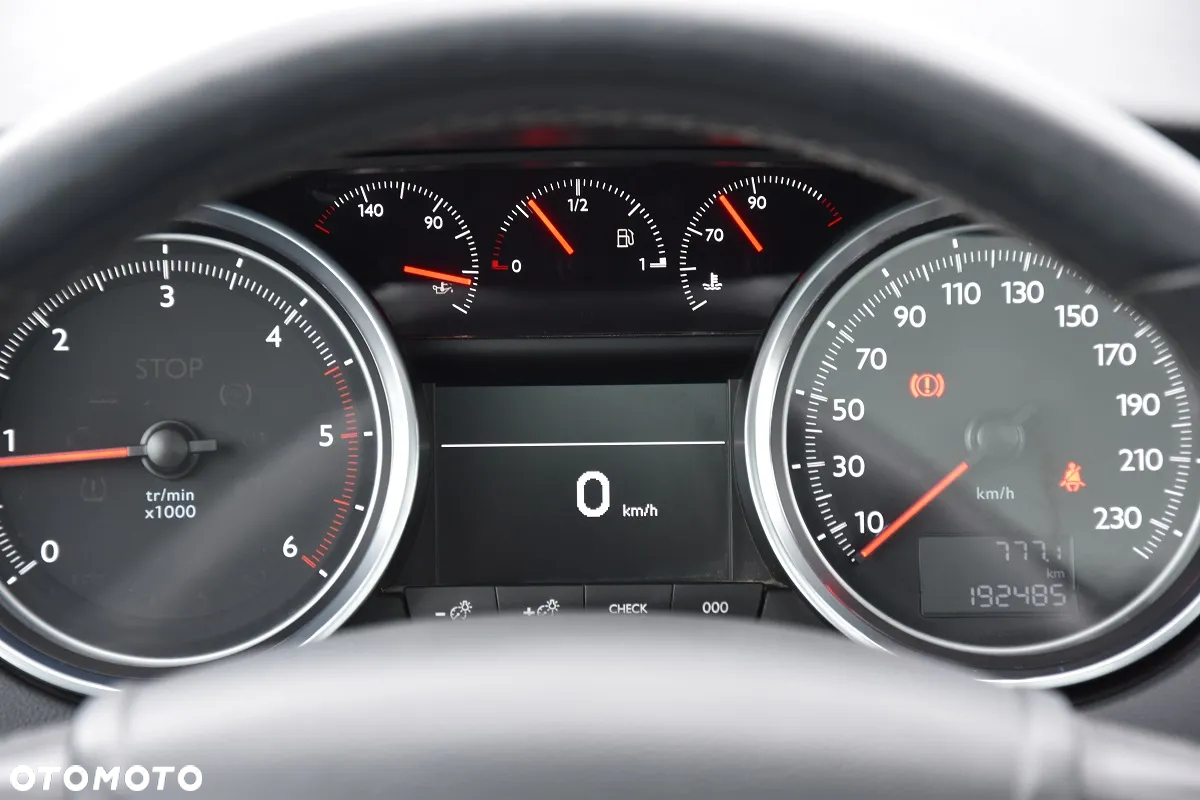 Peugeot 508 SW BlueHDi FAP 150 Stop&Start Allure - 23
