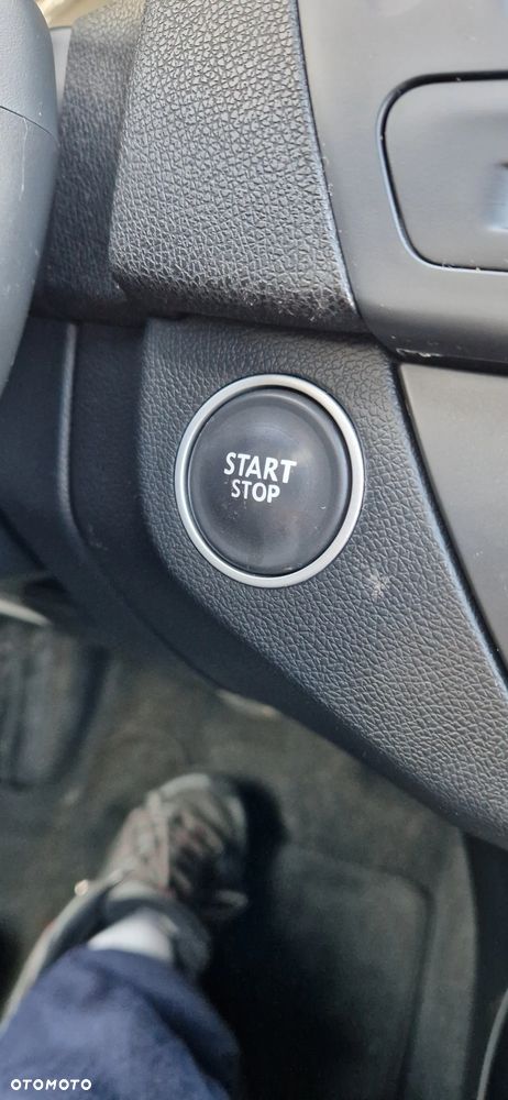 Renault Laguna 3.0 dCi V6 Initiale - 24