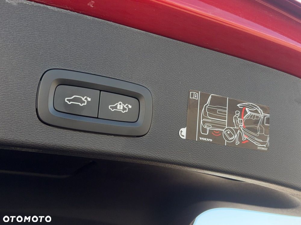 Volvo XC 40 T4 Plug-In Hybrid Inscription Expression Pro - 35