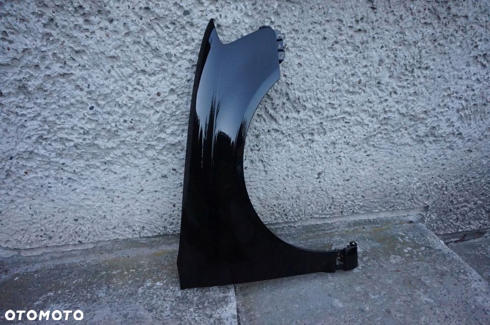 BŁOTNIK PRZEDNI PRAWY AUDI A3 8P LIFT LY9B 08/12r - 2