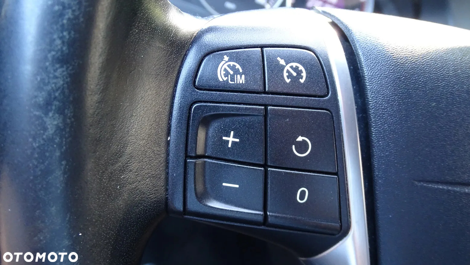 Volvo V60 DRIVe - 19