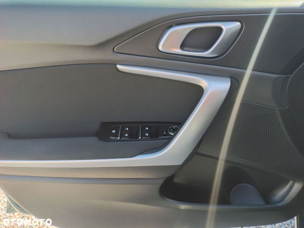 Kia XCeed 1.5 T-GDI M - 9