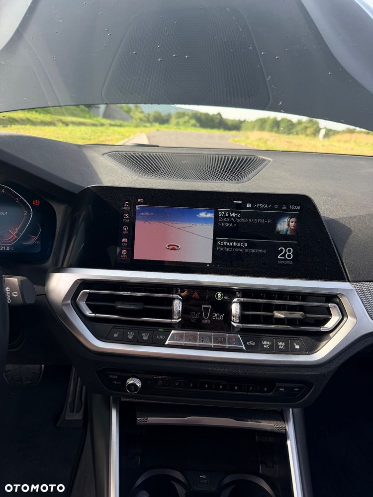 BMW Seria 3 320d xDrive M Sport Shadow sport - 14