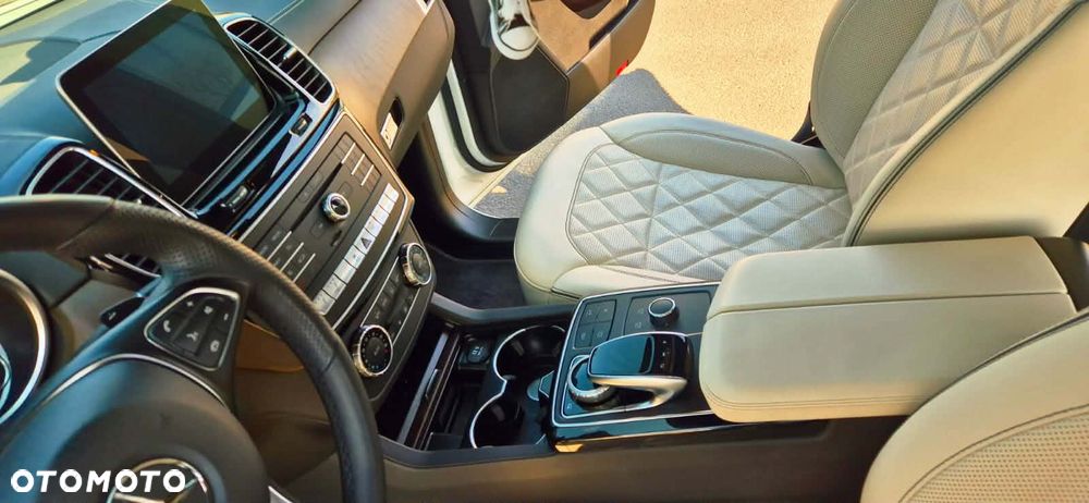 Mercedes-Benz GLE - 20