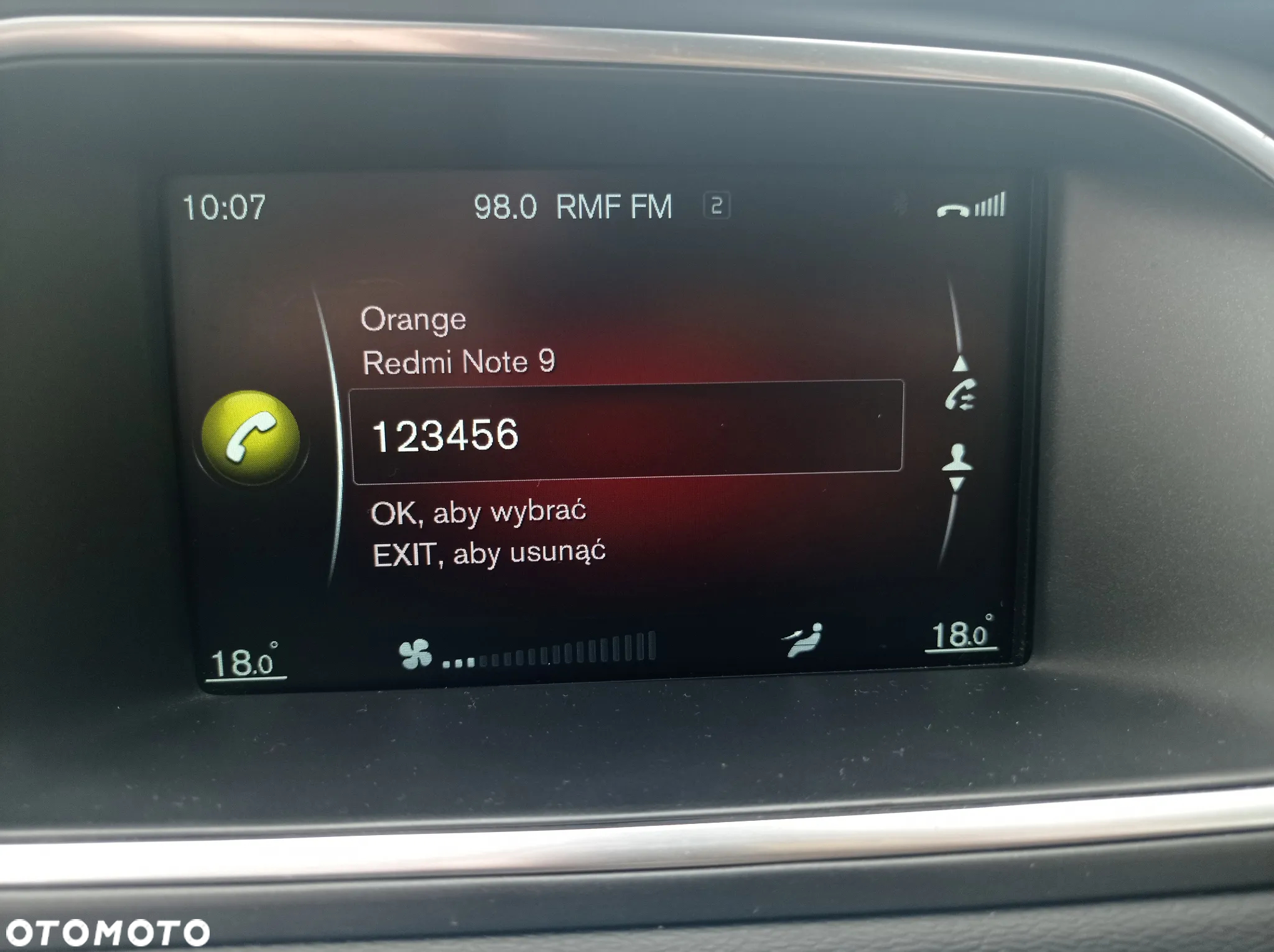 Volvo V40 D2 Drive-E Momentum - 11