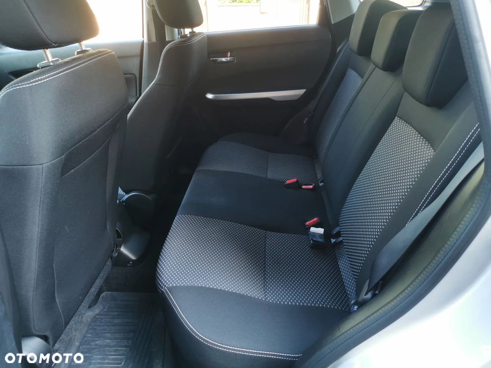 Suzuki Vitara 1.6 DDiS (4x4) Allgrip Comfort - 10