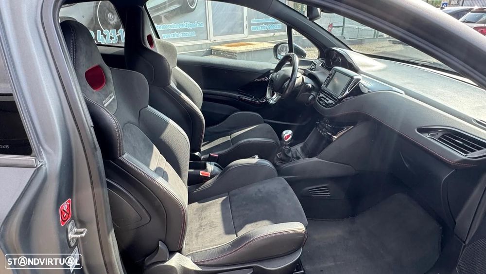 Peugeot 208 1.6 e-THP GTi by Sport - 24