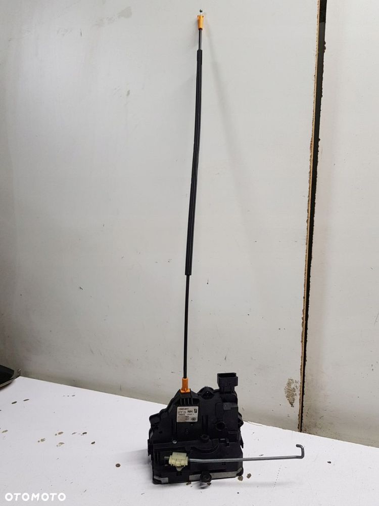 zamek drzwi lewy przód Opel Corsa E 13431841 - 1