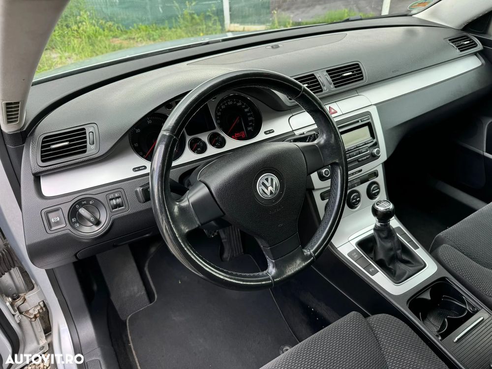 Volkswagen Passat - 19