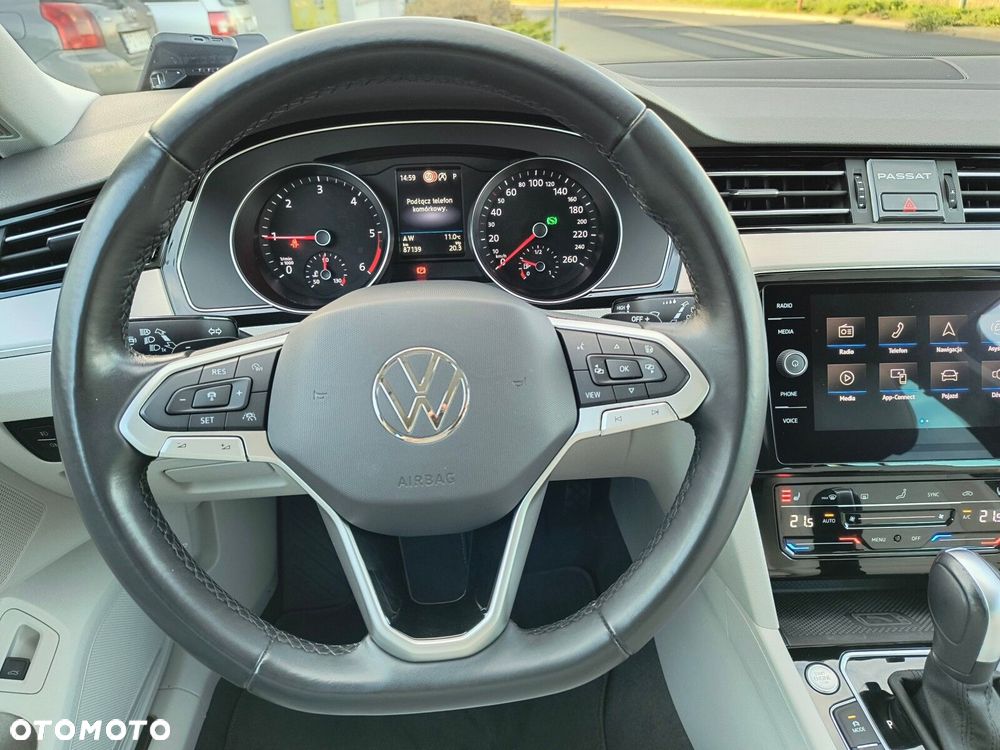 Volkswagen Passat 2.0 TDI Elegance DSG - 22