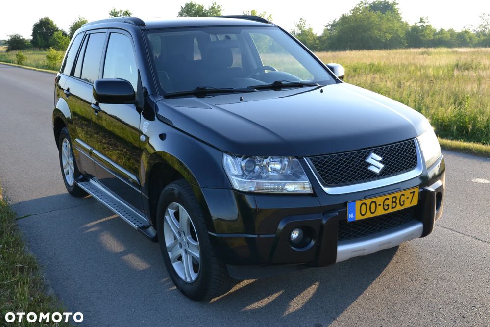 Suzuki Grand Vitara 2.0 De luxe - 5