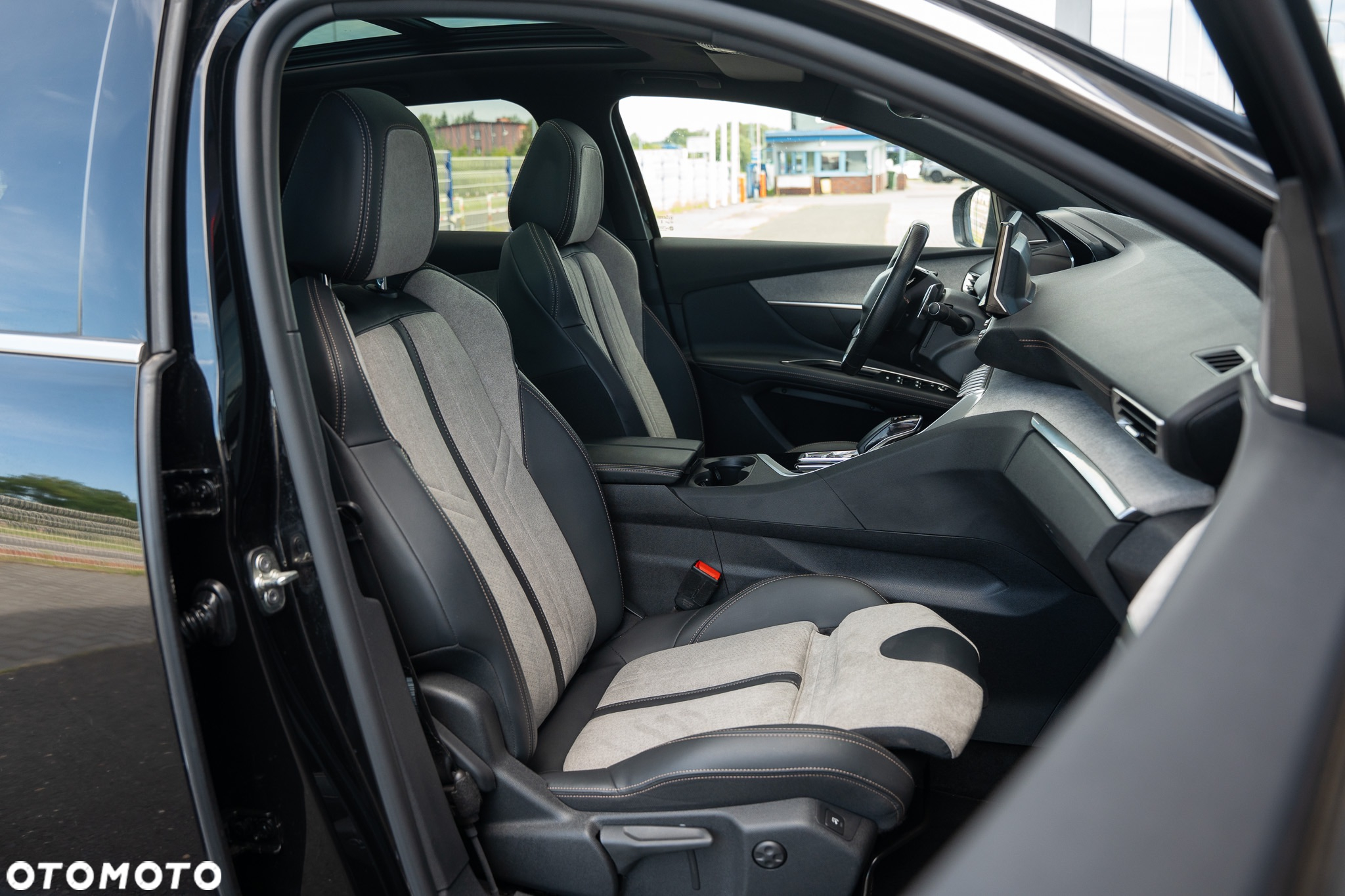Peugeot 3008 1.6 PureTech Hybrid PHEV Allure Pack S&S EAT8 - 25
