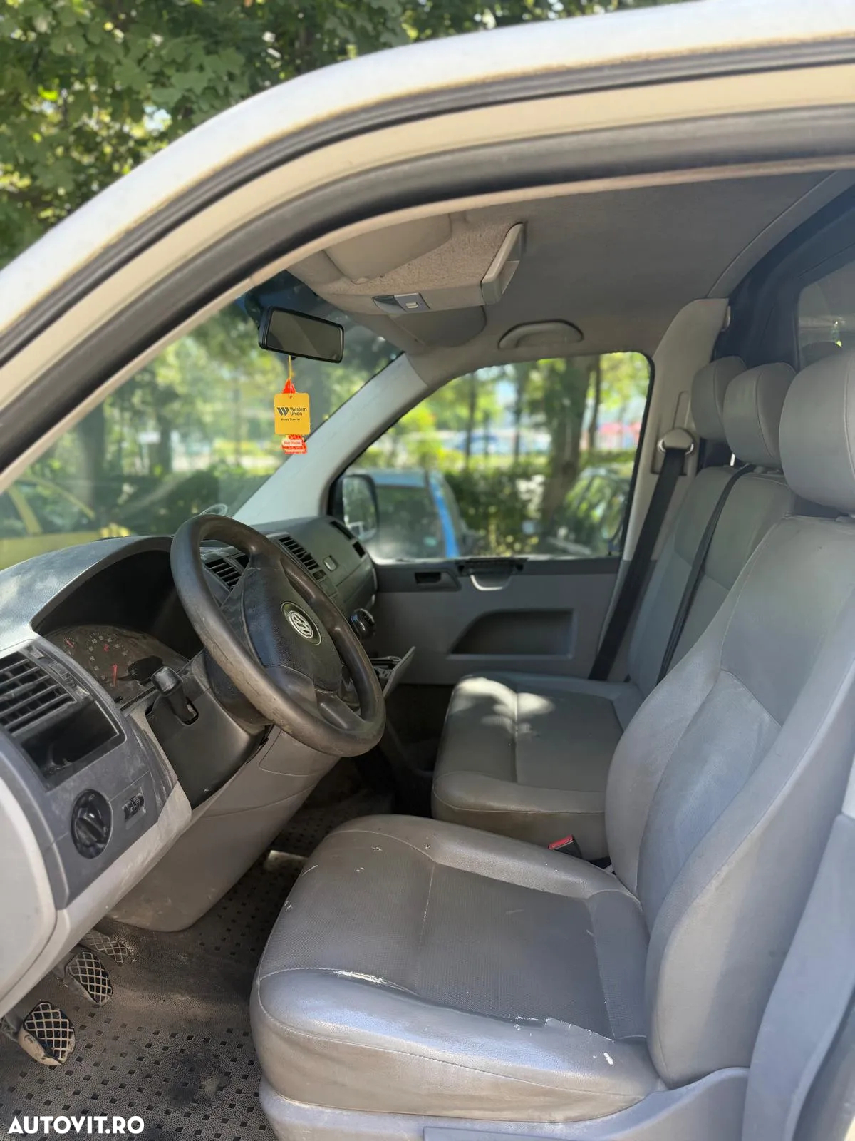 Volkswagen Transporter - 8