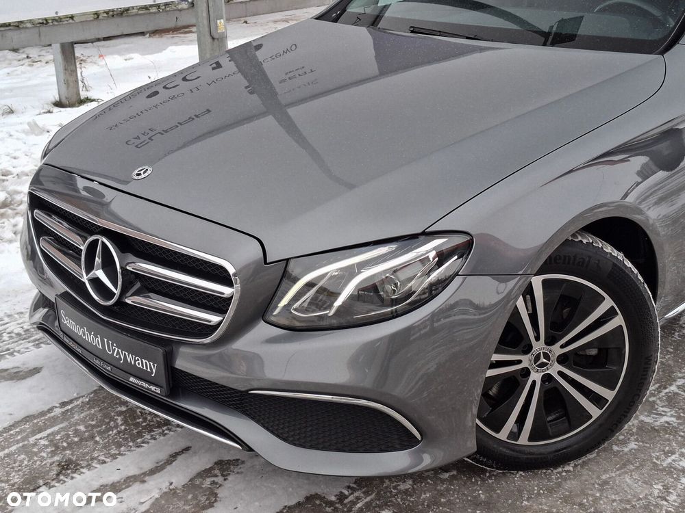 Mercedes-Benz Klasa E - 9