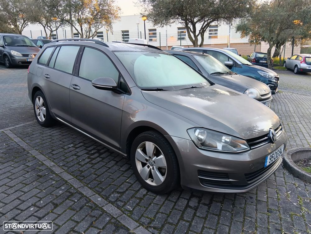 VW Golf Variant 1.6 TDi Confortline - 12