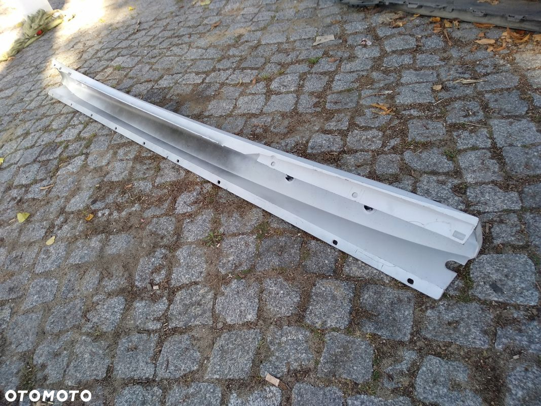 Próg listwa progowa Maseratti 4200 GT M138 - 3