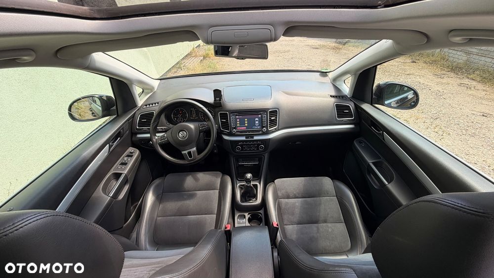 Volkswagen Sharan 2.0 TDI Highline - 28